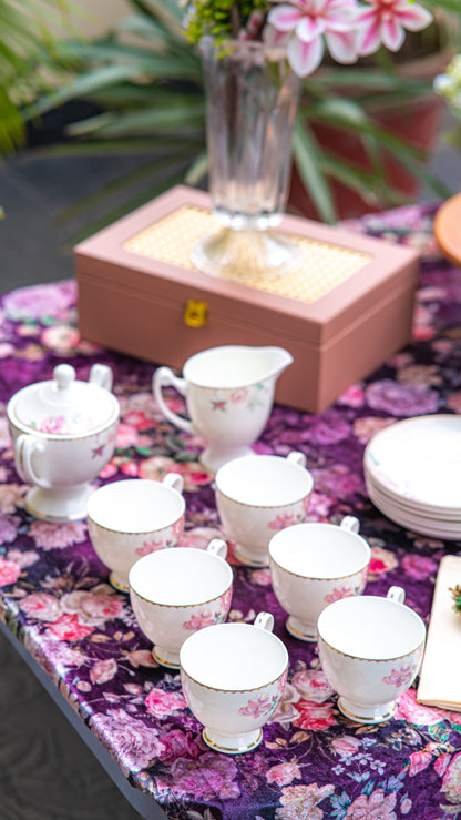 Imperial Grand Tea Service | 17 Pieces
