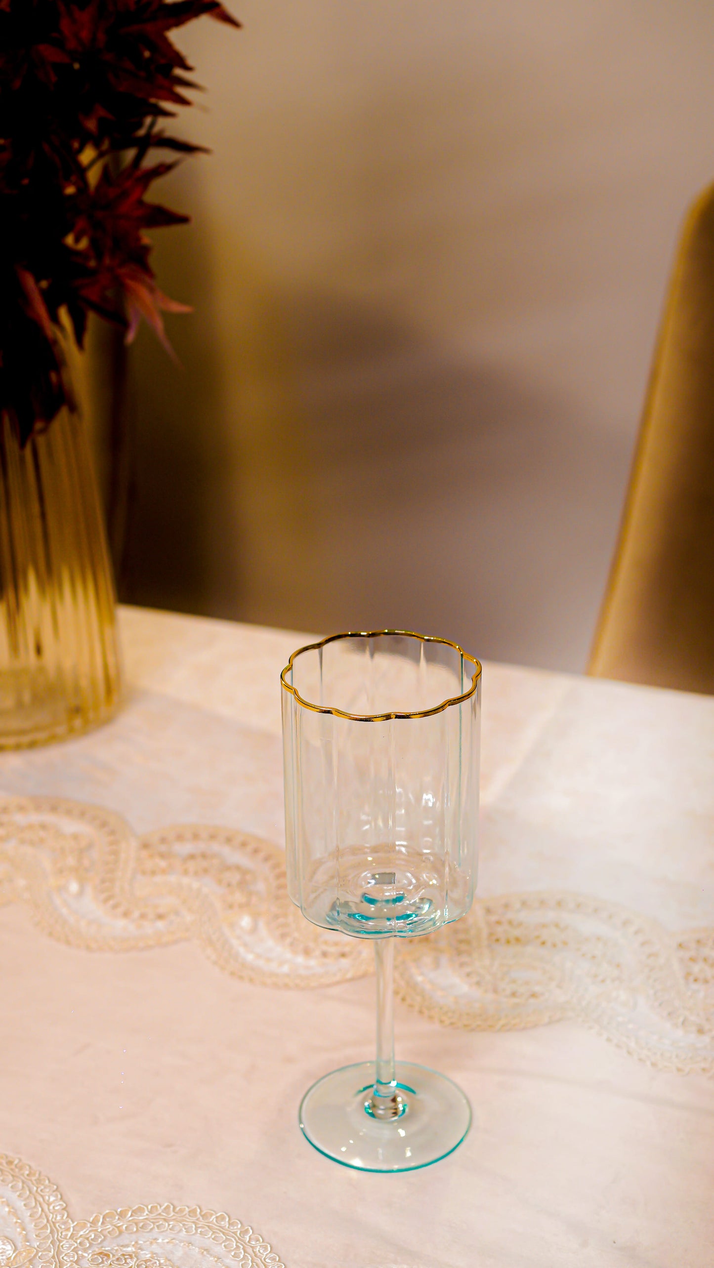 Scalloped Ribbed Wine Glass Set (6-Piece)