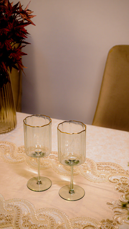 Scalloped Ribbed Wine Glass Set (6-Piece)