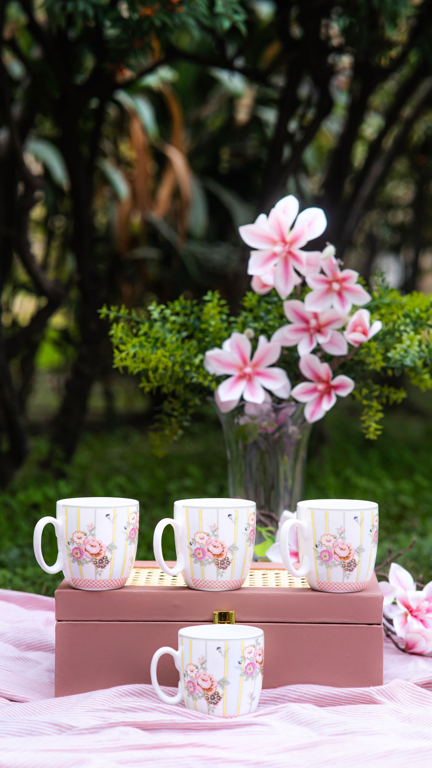 Linear Noir Mug Set | Set of 6