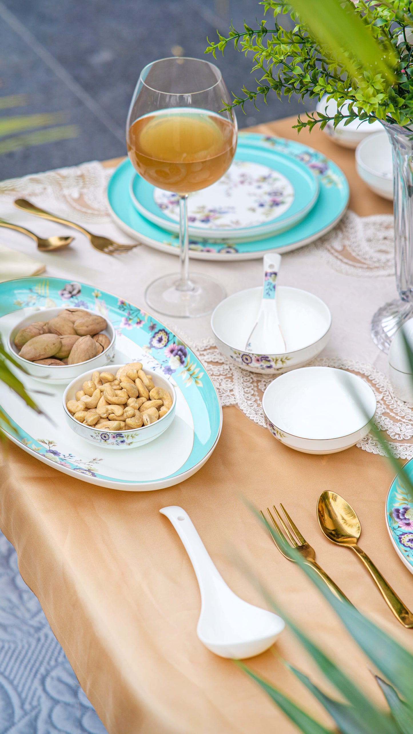 Aqua Bloom Dinner Set | 39 Pieces